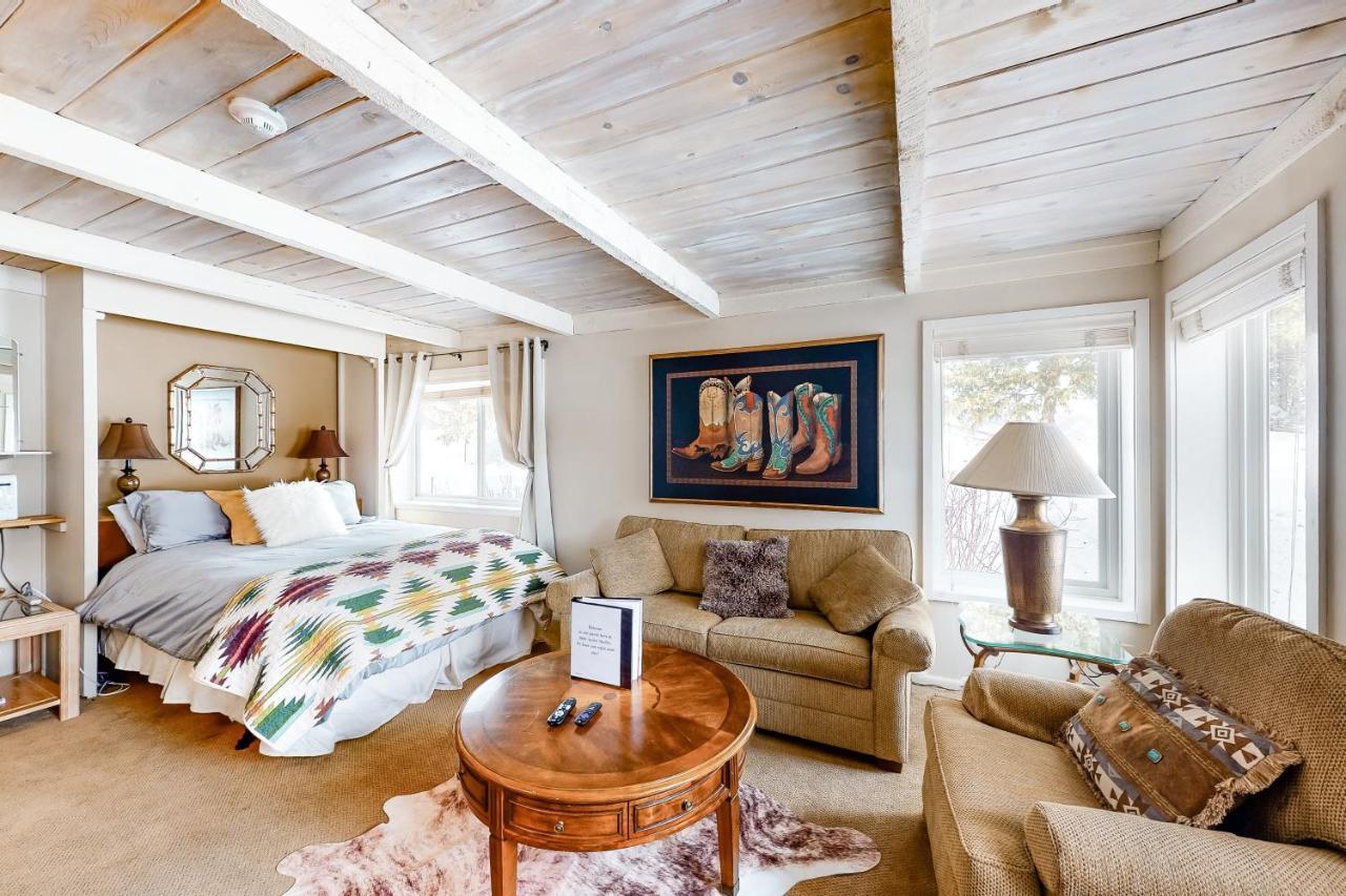 1001 Atelier Studios Sun Valley Bagian luar foto