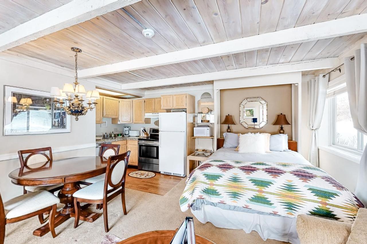 1001 Atelier Studios Sun Valley Bagian luar foto